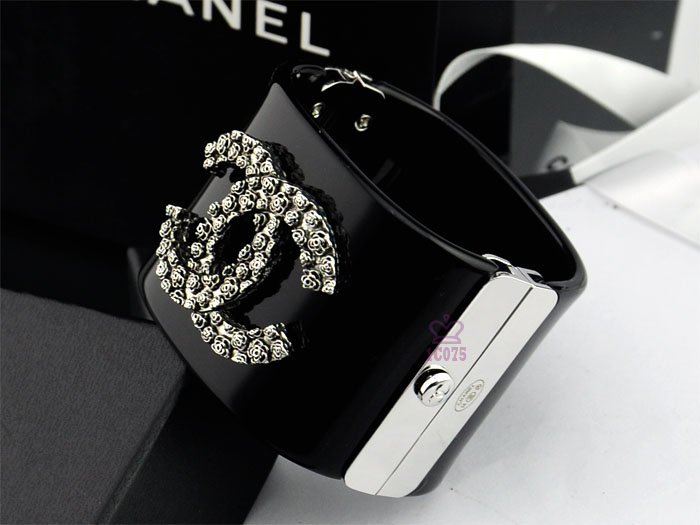 Bracciale Chanel Modello 692